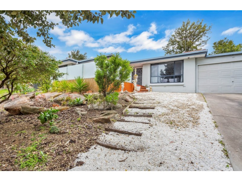 32 Booth Street, Happy Valley SA 5159