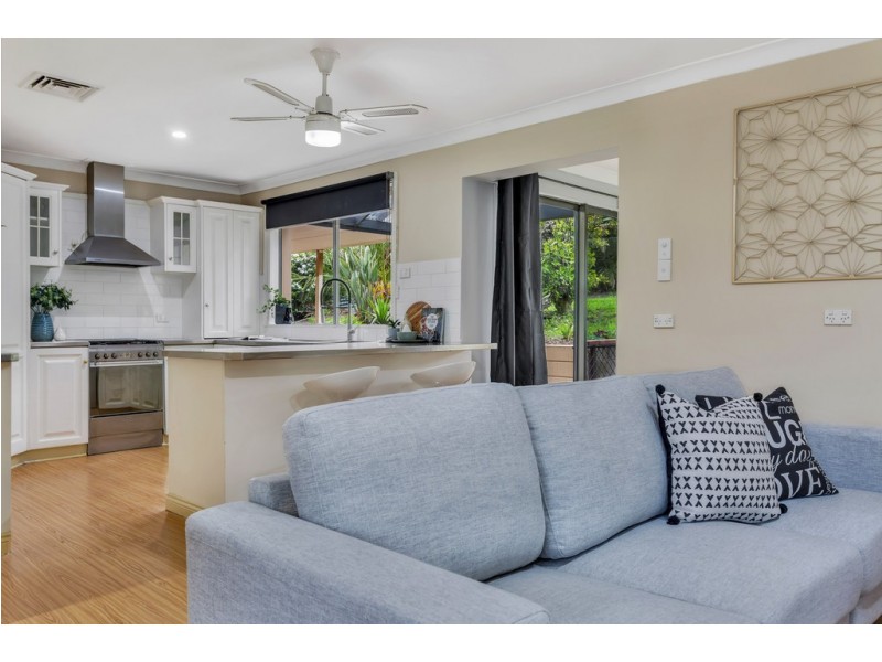 32 Booth Street, Happy Valley SA 5159