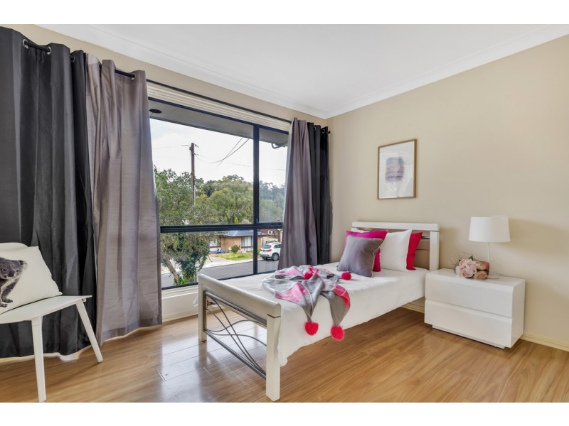 32 Booth Street, Happy Valley SA 5159