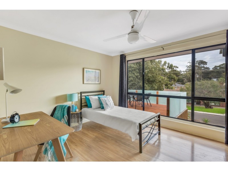 32 Booth Street, Happy Valley SA 5159