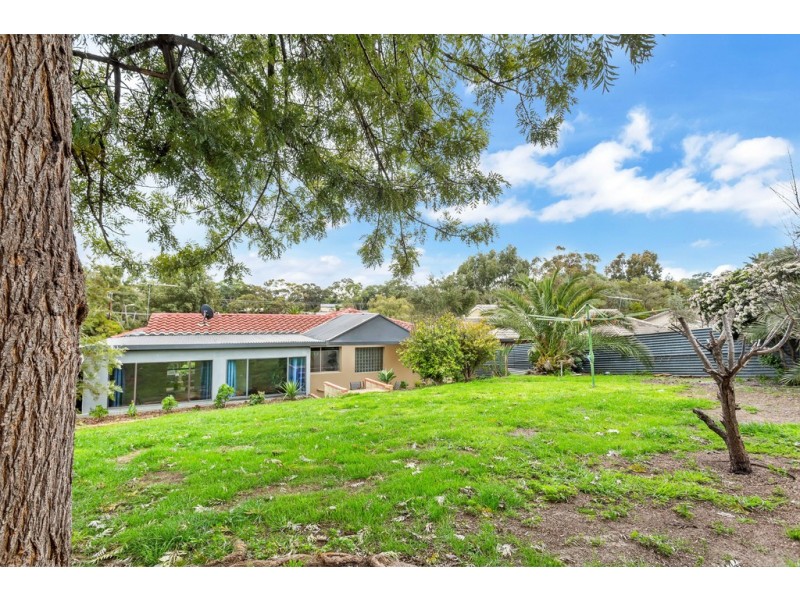 32 Booth Street, Happy Valley SA 5159