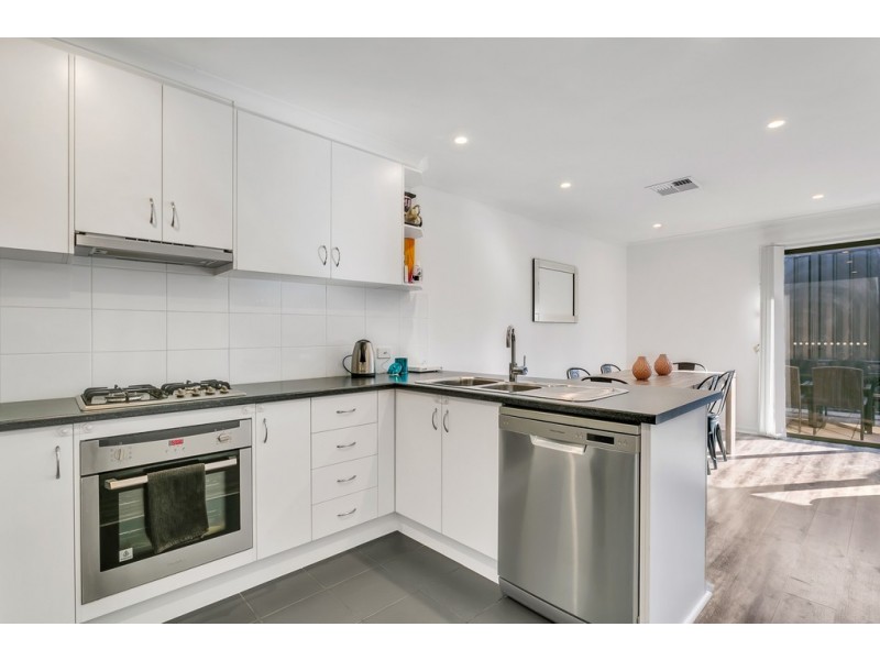 26 The Glenn, Morphett Vale SA 5162