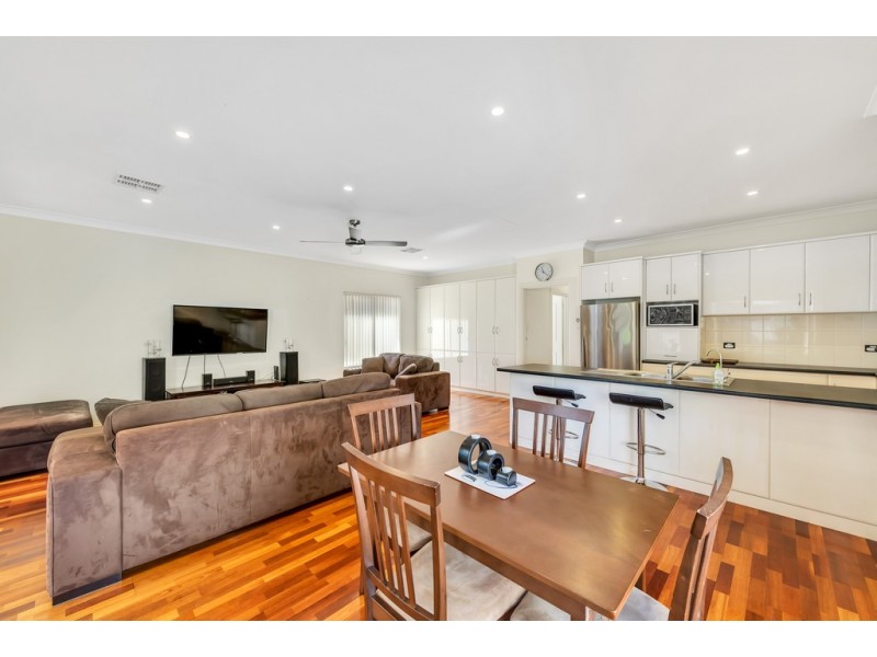 20 Kent Avenue, Seacombe Gardens SA 5047