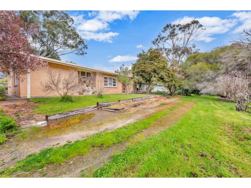 7 Jordan Avenue, Happy Valley SA 5159