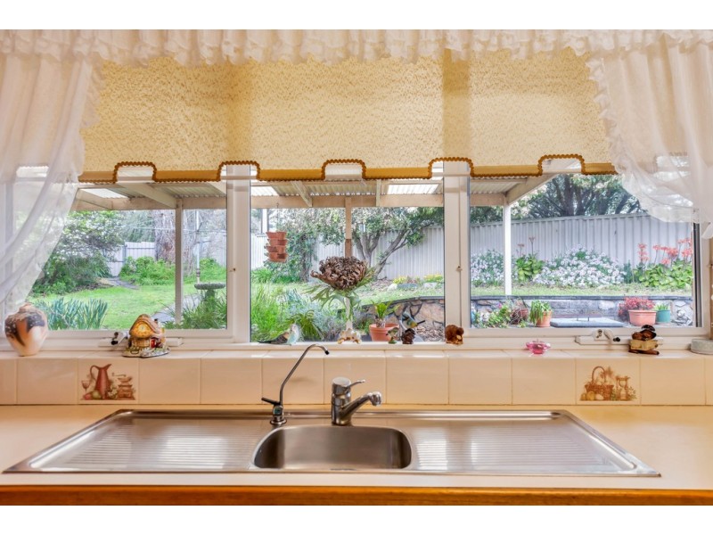 7 Jordan Avenue, Happy Valley SA 5159