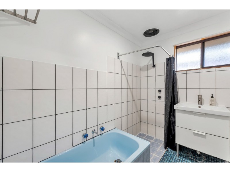 24 Edinburgh Crescent, Old Reynella SA 5161