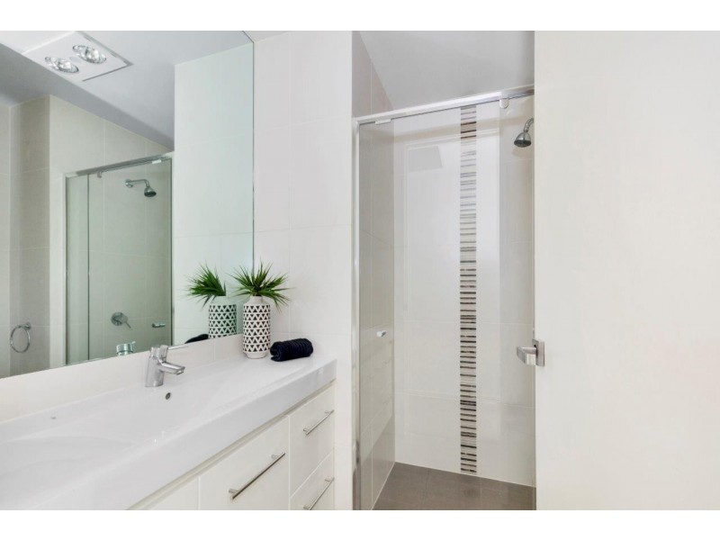 15/155 Brebner Drive, West Lakes SA 5021