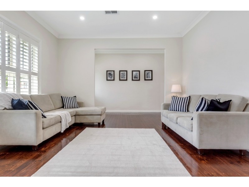 15 Carnarvon Avenue, Glenelg North SA 5045