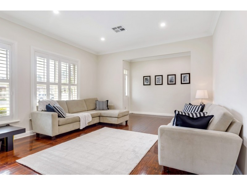 15 Carnarvon Avenue, Glenelg North SA 5045