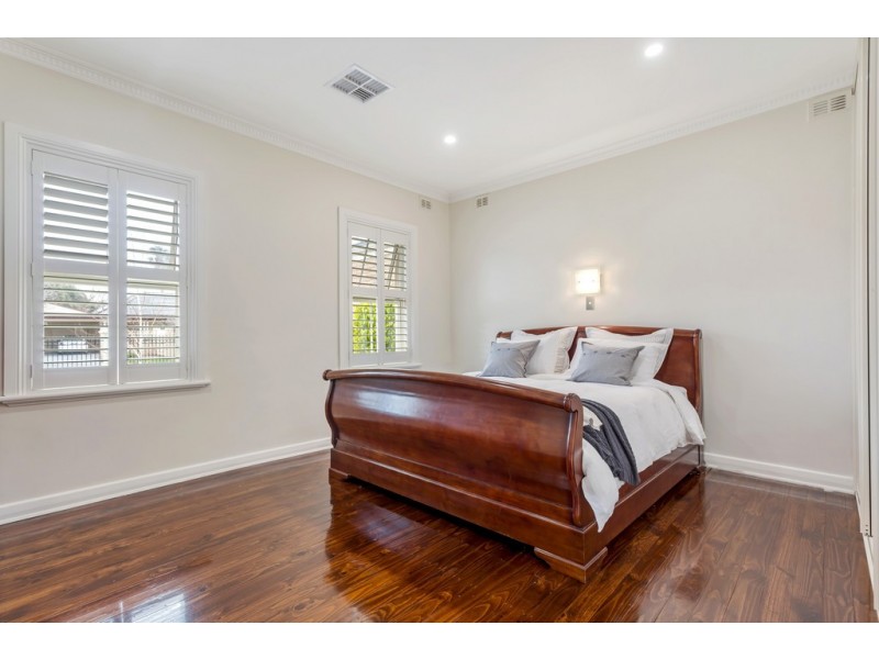 15 Carnarvon Avenue, Glenelg North SA 5045