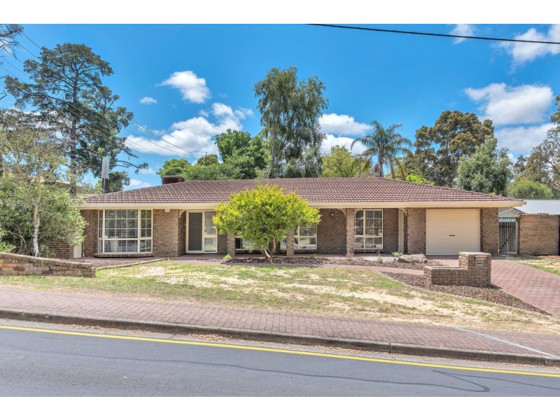2b Canberra Drive, Aberfoyle Park SA 5159
