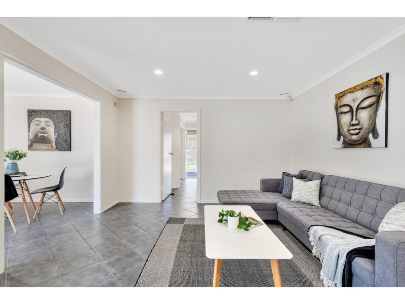 2b Canberra Drive, Aberfoyle Park SA 5159