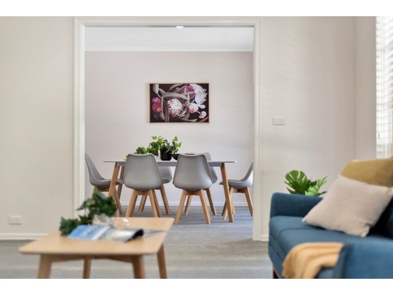 2b Canberra Drive, Aberfoyle Park SA 5159