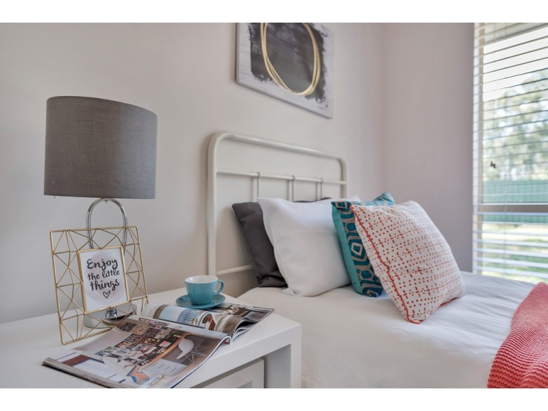 2b Canberra Drive, Aberfoyle Park SA 5159