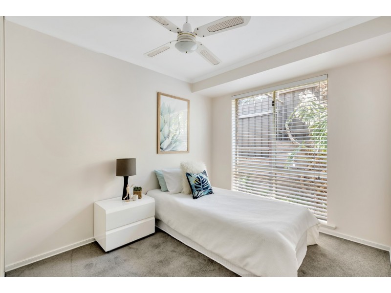 2b Canberra Drive, Aberfoyle Park SA 5159