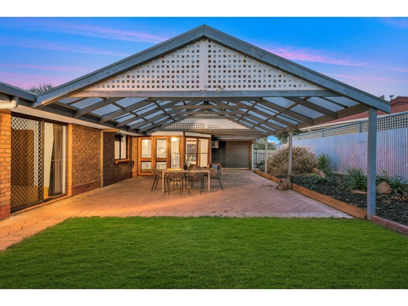 17 Bollard Street, Seaford SA 5169