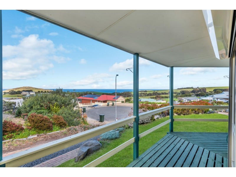 23 Blue Whale Court, Encounter Bay SA 5211