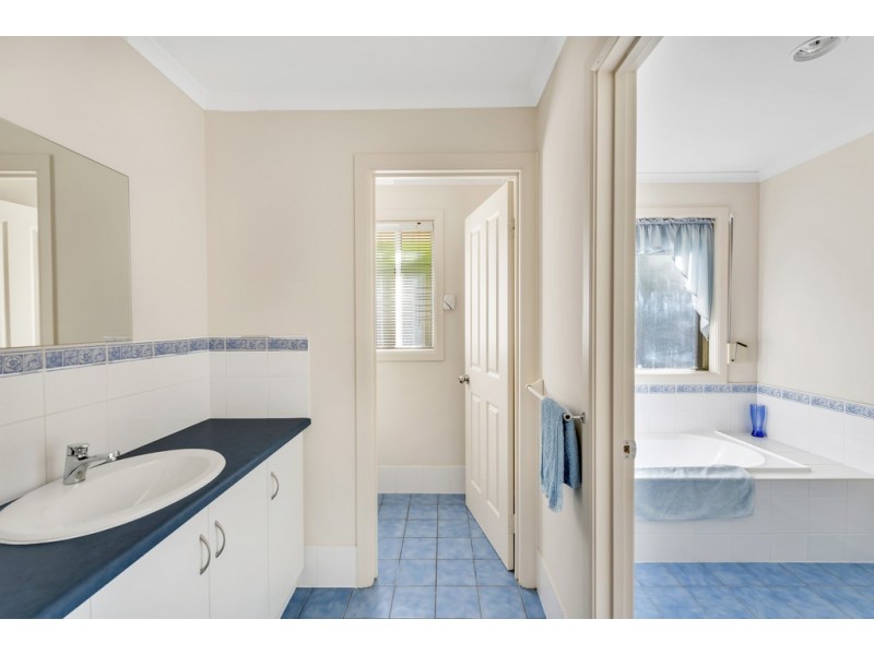 23 Blue Whale Court, Encounter Bay SA 5211