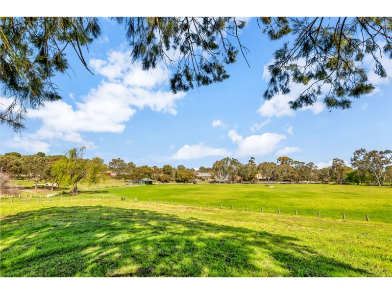 15 Holly Street, O’halloran Hill SA 5158