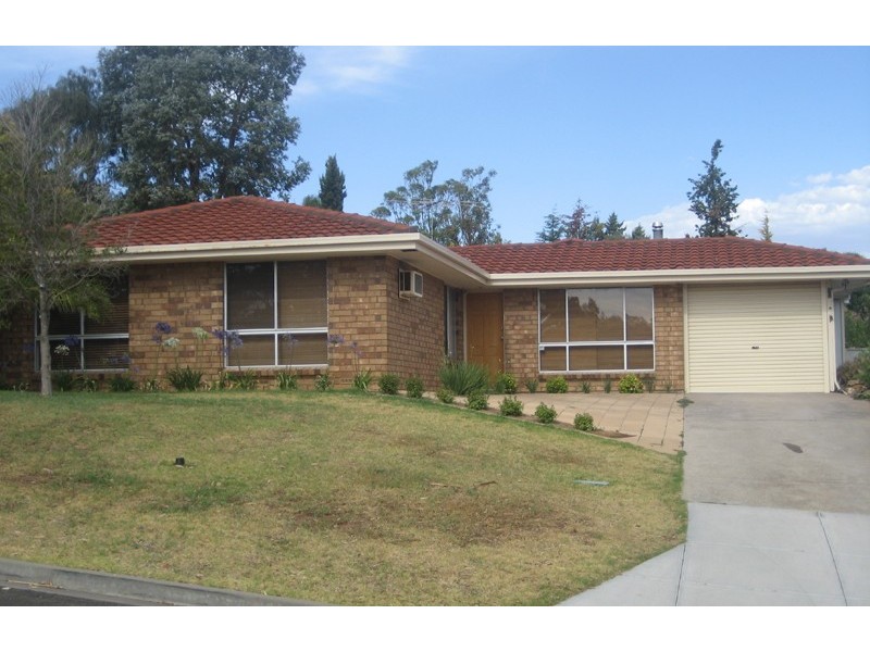 25 Magnolia Ave, Happy Valley SA 5159