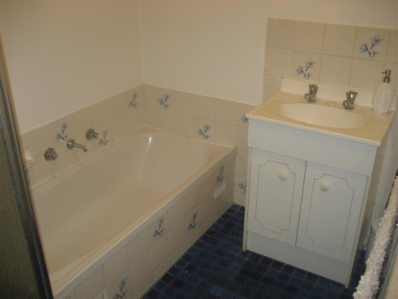 25 Magnolia Ave, Happy Valley SA 5159