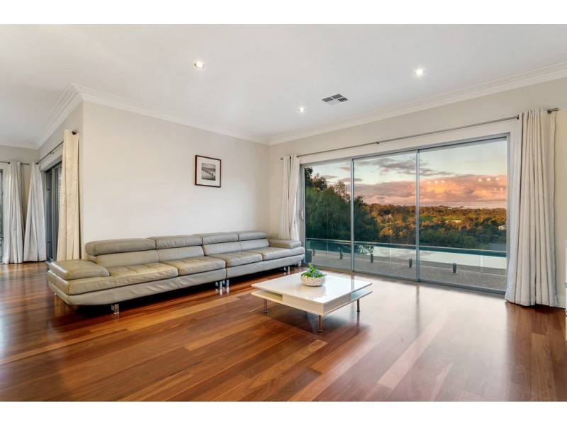 9 Treetop Rise, Chandlers Hill SA 5159