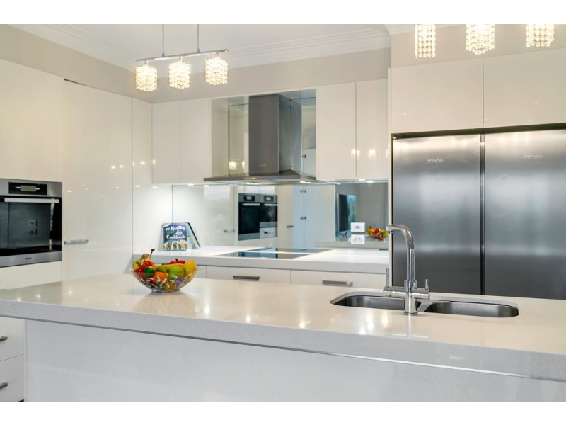 9 Treetop Rise, Chandlers Hill SA 5159