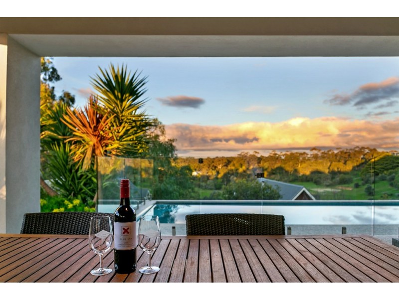 9 Treetop Rise, Chandlers Hill SA 5159