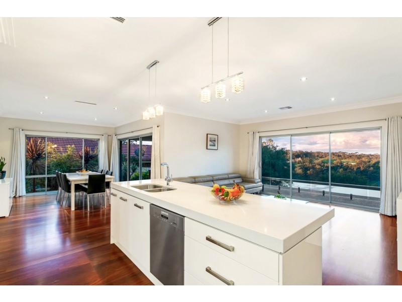 9 Treetop Rise, Chandlers Hill SA 5159