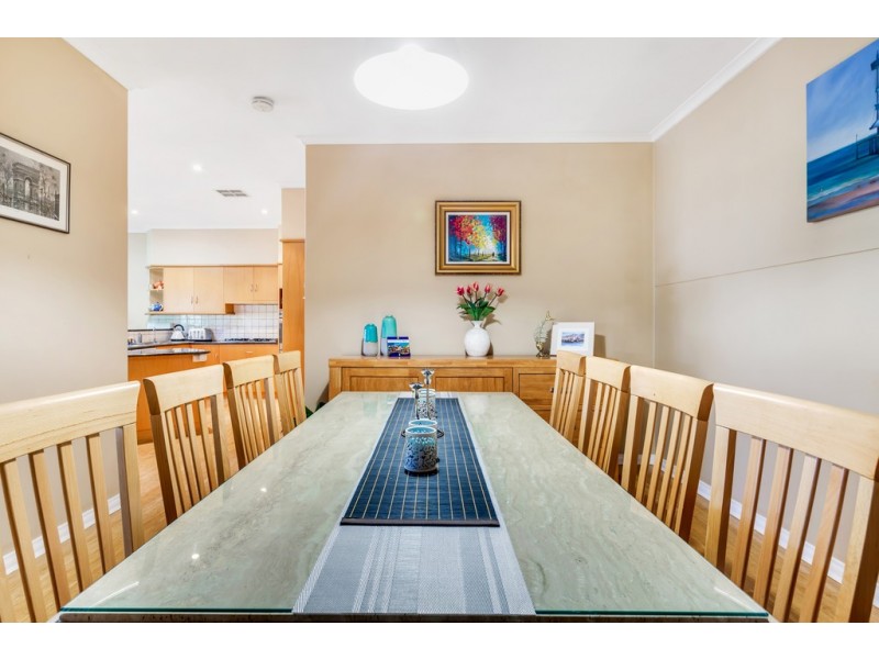 4 Malcolm Road, Flagstaff Hill SA 5159