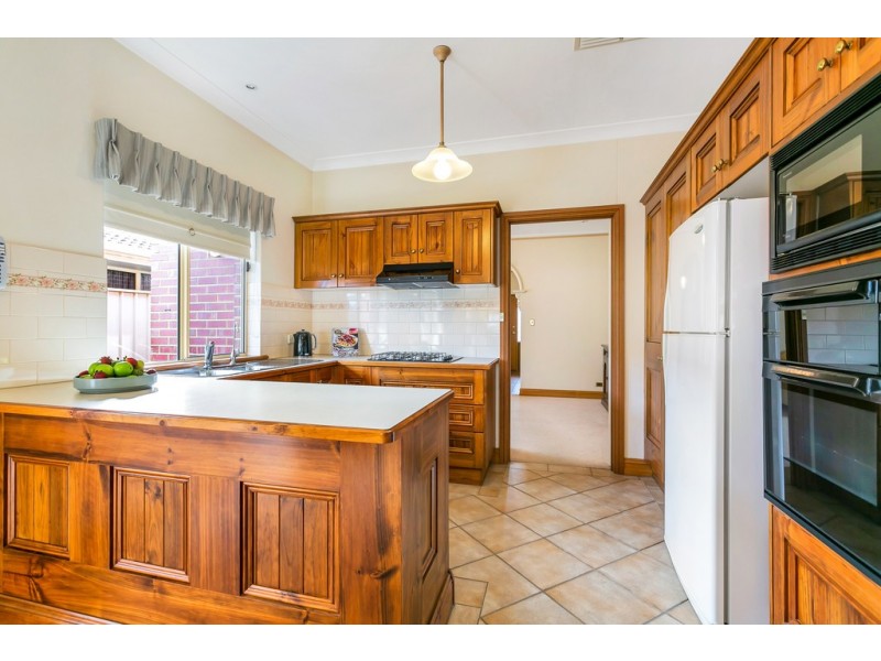 25 Burgundy Way, Glengowrie SA 5044