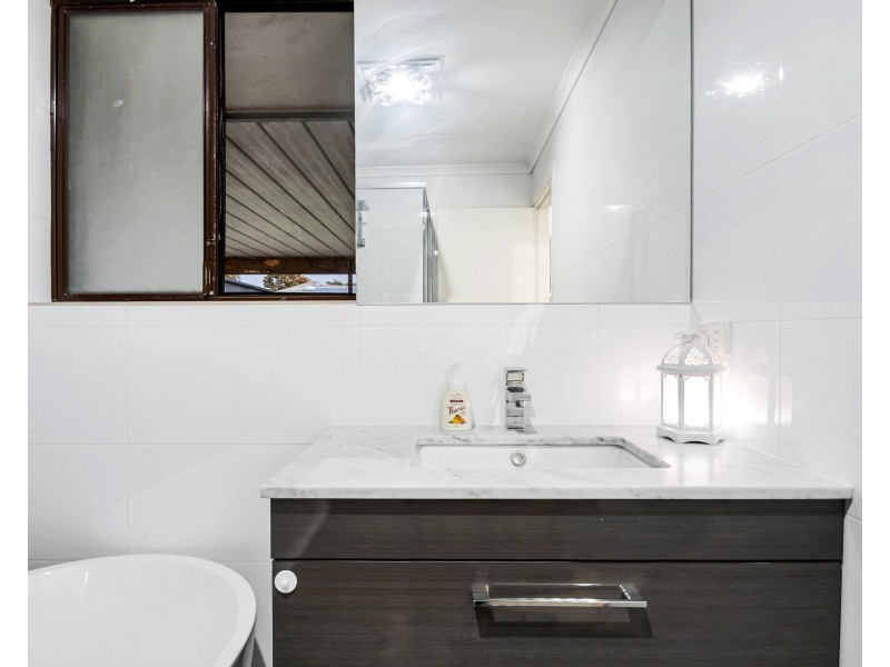 73 Regency Road, Happy Valley SA 5159