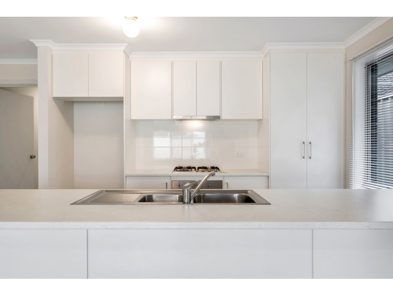 35 Greenbank Grove, Hackham West SA 5163