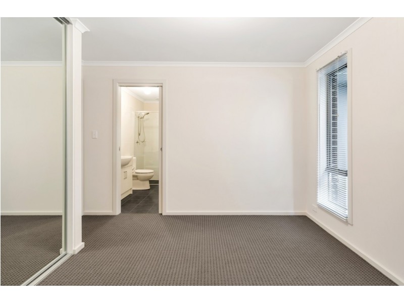 35 Greenbank Grove, Hackham West SA 5163