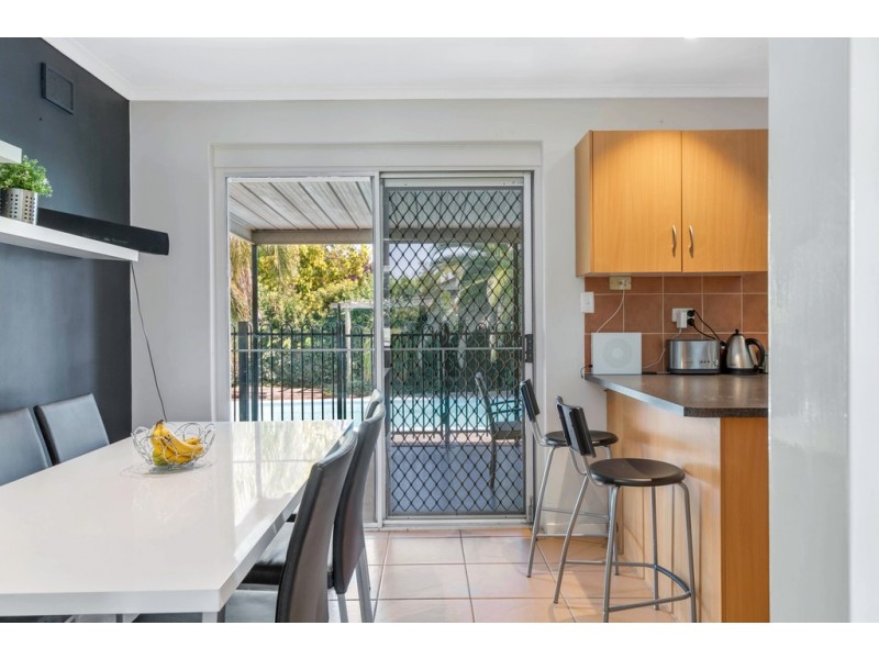 4 Kimberly Way, Happy Valley SA 5159