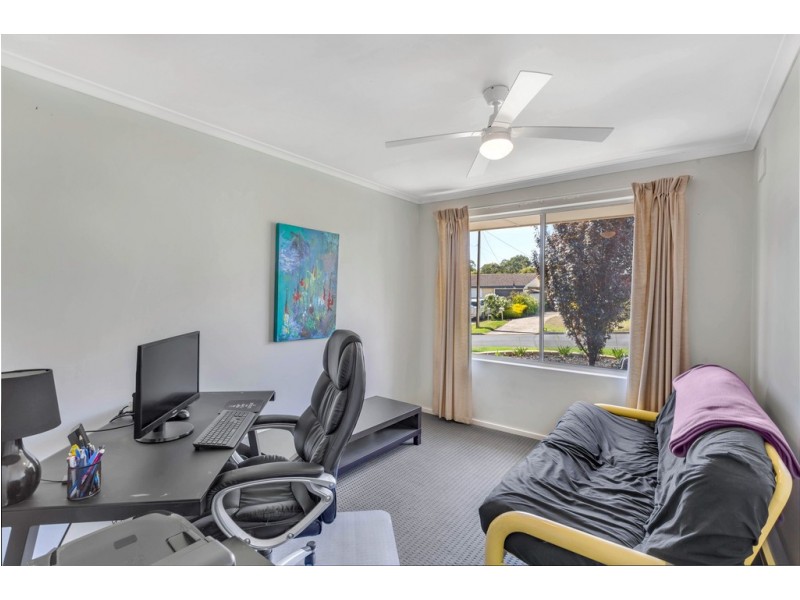 4 Kimberly Way, Happy Valley SA 5159