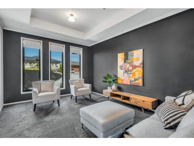 68 Beachport Road, Seaford Rise SA 5169