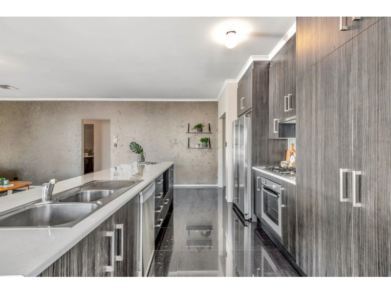 68 Beachport Road, Seaford Rise SA 5169