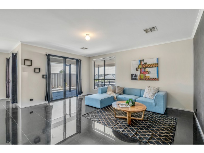 68 Beachport Road, Seaford Rise SA 5169