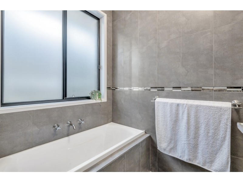 68 Beachport Road, Seaford Rise SA 5169