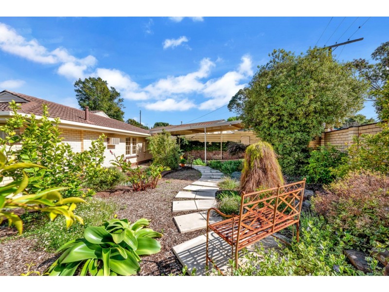 3 Graves Avenue, Reynella East SA 5161