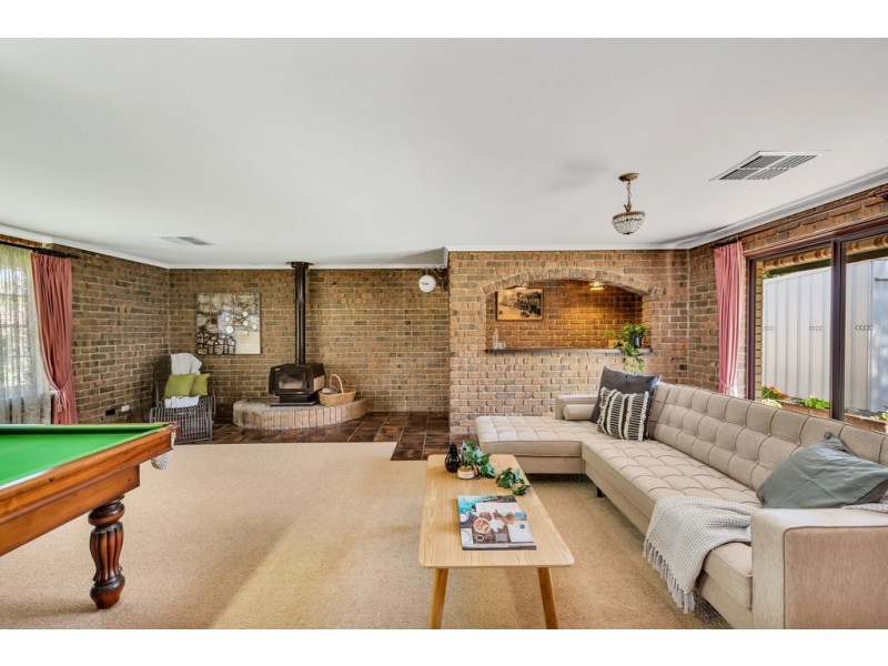 3 Graves Avenue, Reynella East SA 5161