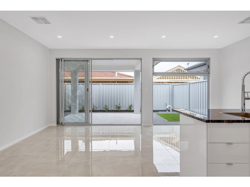 8B Wyatt Street, North Plympton SA 5037