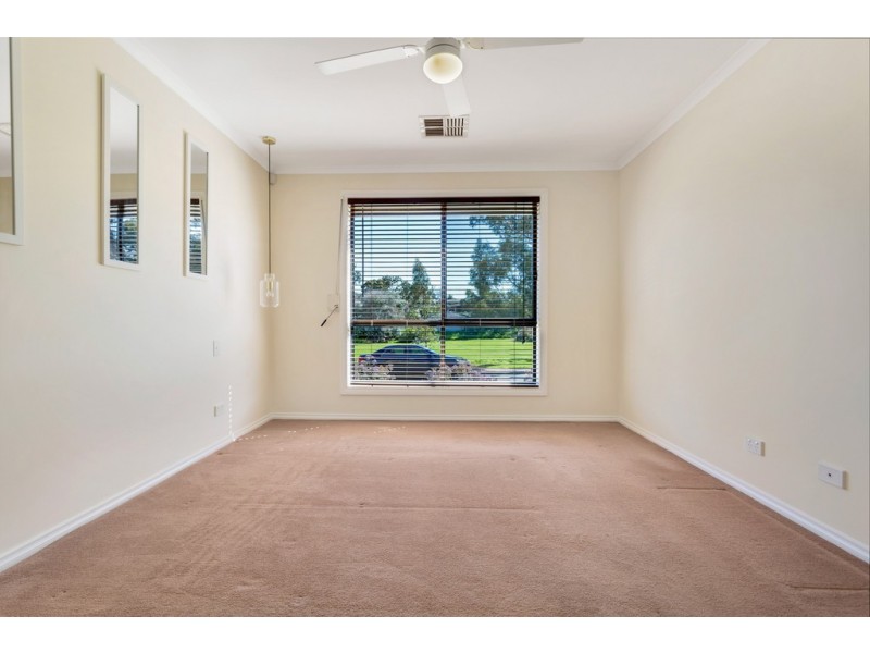 17 Mierisch Court, Morphett Vale SA 5162