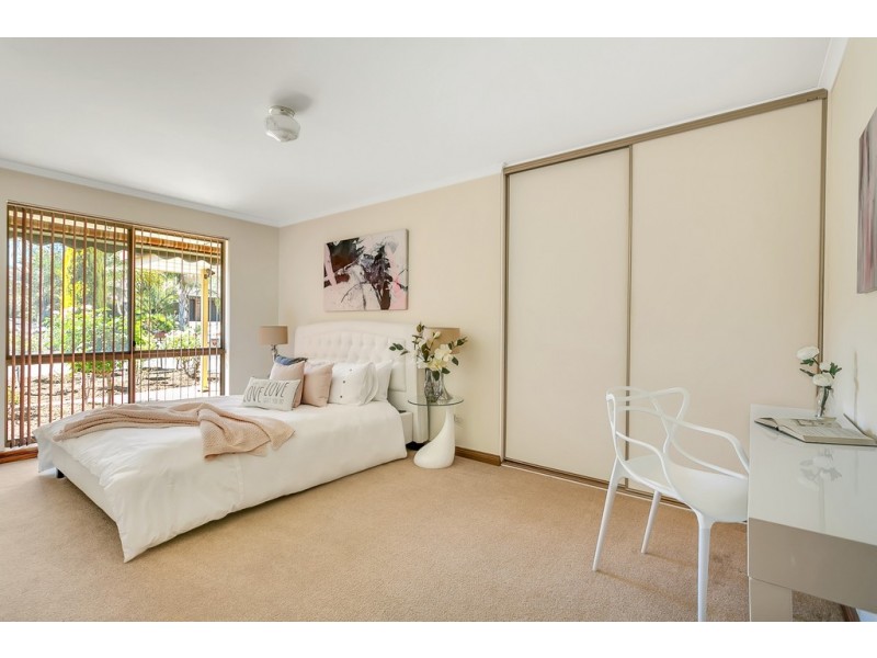 2 Dennis Street, Happy Valley SA 5159