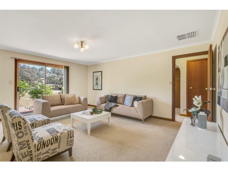 2 Dennis Street, Happy Valley SA 5159