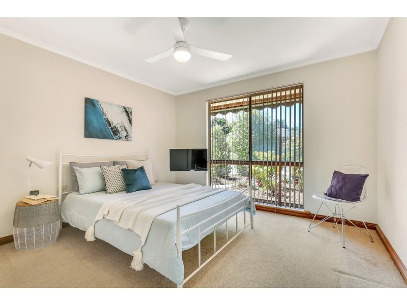 2 Dennis Street, Happy Valley SA 5159