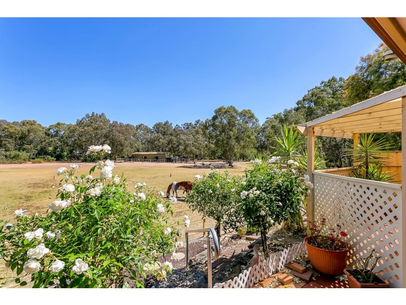 2 Dennis Street, Happy Valley SA 5159