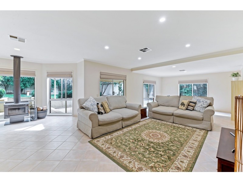 21 Corella Avenue, Chandlers Hill SA 5159