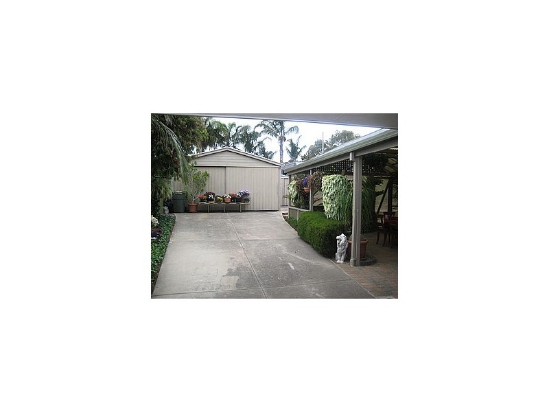 82 Fraser Ave, Happy Valley SA 5159